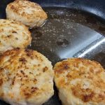 Ce se întâmplă dacă sărezi carnea tocată pentru cotlete prea devreme: un eșec culinar care poate fi ușor evitat ce-se-intampla-daca-sarezi-carnea-tocata-pentru-cotlete-prea.jpg