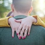 Cum să nu vă mai proiectați temerile asupra partenerului: arta de a separa trecutul de prezent cum-sa-nu-va-mai-proiectati-temerile-asupra-partenerului-arta.jpg