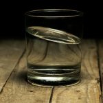 De ce regula celor 2 litri de apă pe zi nu funcționează pentru toată lumea: o abordare individuală a hidratării de-ce-regula-celor-2-litri-de-apa-pe-zi.jpg