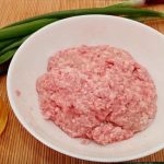 Principalul secret al cotletelor suculente: de ce carnea tocată nu trebuie să fie omogenă principalul-secret-al-cotletelor-suculente-de-ce-carnea-tocata-nu.jpg